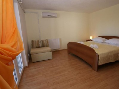 Apartment One-Bedroom Apartment With Terrace And Sea View (A1) - Features photo 8