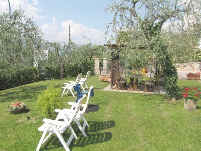 Holiday apartment Villa Margherita 3-room apartment by the lake with pool - Outdoor photo 5