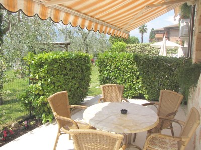 Holiday apartment Villa Margherita 3-room apartment by the lake with pool - Outdoor photo 7