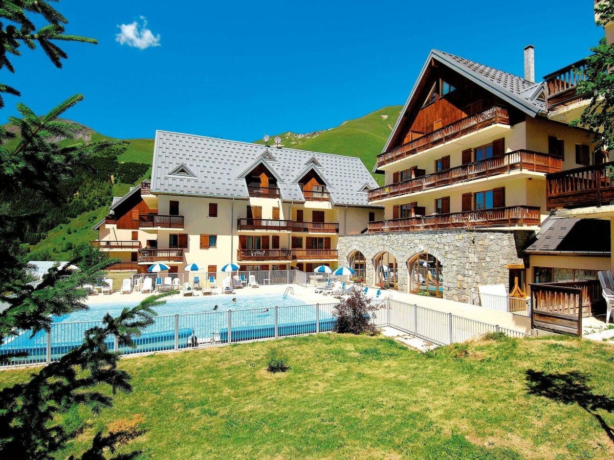 Holiday park Apartment in Sorlin d'Arves by Ski Runs