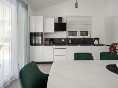 Villa Three Bedroom Villa with Swimming Pool - Features photo 4