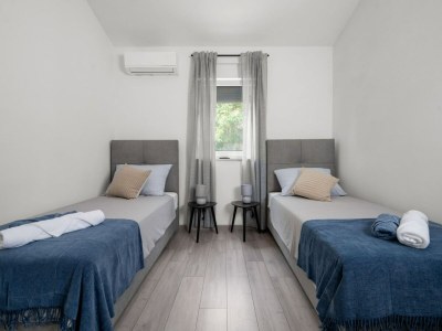 Villa Three Bedroom Villa with Swimming Pool - Features photo 6