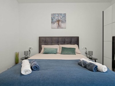 Villa Three Bedroom Villa with Swimming Pool - Features photo 15