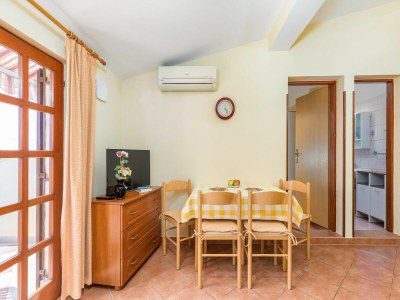 Apartment Apartment in Fažana near the Beach - Features photo 12