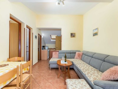 Apartment Apartment in Fažana near the Beach - Features photo 20