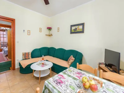 Apartment Seaside Apartment in Fazana - Two bedrooms - Features photo 17