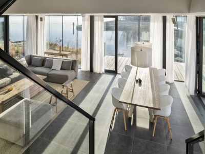 Holiday park Villa by Lake Veere with Stunning Water Views - Features photo 8