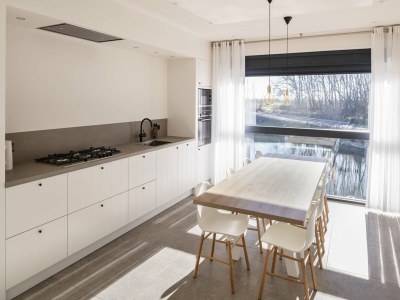 Holiday park Villa by Lake Veere with Stunning Water Views - Features photo 12