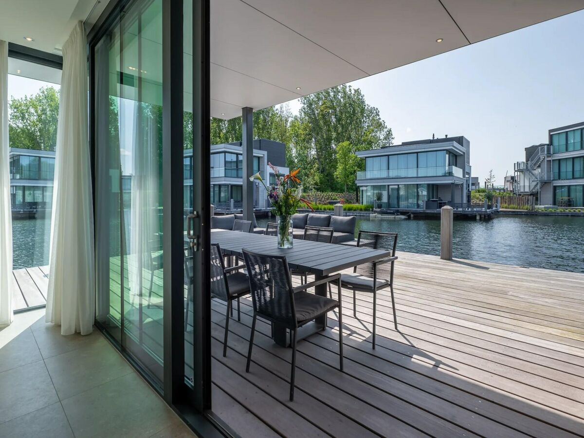 Holiday park Wasservilla in Zeeland am Veerse Meer - Outdoor photo 3