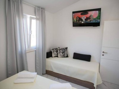 Apartment One-Bedroom Deluxe City View Apartment - Features photo 6