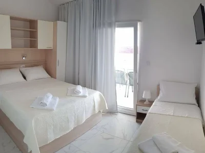 Apartment One-Bedroom Sea View Apartment - Features photo 6