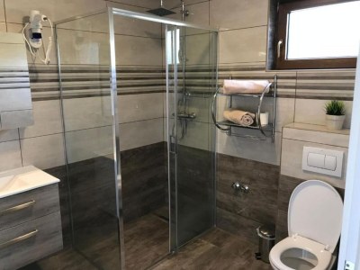 Apartment Villa Rubčić - Double room with Terrace and Poold View  - (9) - Features photo 3