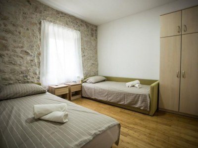 Apartment Apartments Stone House Murter - Two Bedroom Apartment with Balcony - Features photo 11
