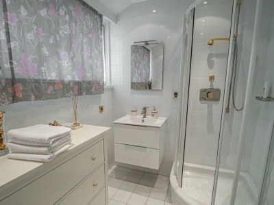 Villa Bad Kleinkirchheim Lush and Spacious Villa with Indoor Pool and Wellness - Seven Bedroom Villa - Features photo 33