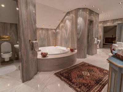 Villa Bad Kleinkirchheim Lush and Spacious Villa with Indoor Pool and Wellness - Seven Bedroom Villa - Features photo 35