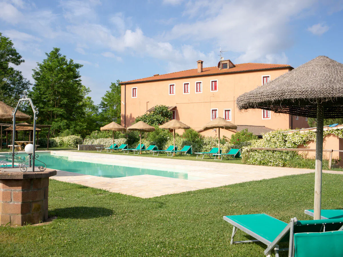 Farmhouse Apartment 6/8 Persons with pool