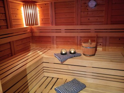 Holiday apartment Villa Garten, "Grüne Insel" - Outdoor photo 9