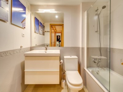 Apartment Apartment in Fenals near Stunning Beaches - Features photo 43