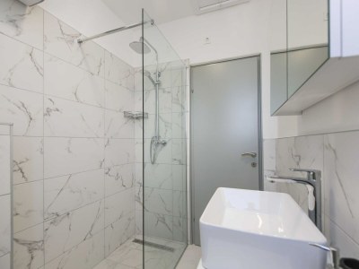 Apartment Apartment in Labin with Pool & Beach Nearby - Features photo 23