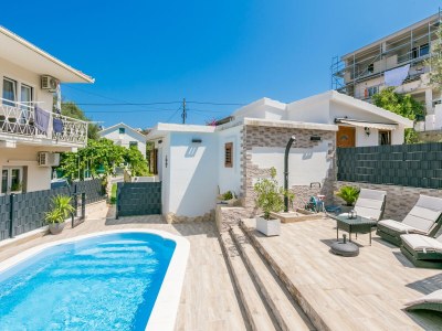 Holiday house Two bedroom house with terrace Okrug Gornji, Čiovo K-24460 in Trogir - Holiday house