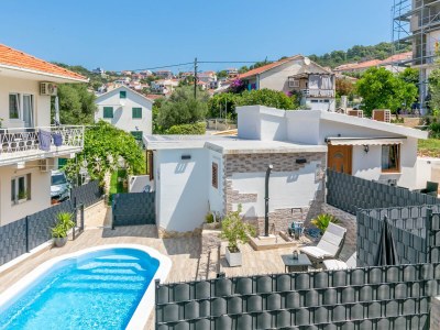 Holiday house Two bedroom house with terrace Okrug Gornji, Čiovo K-24460 - Outdoor photo 4