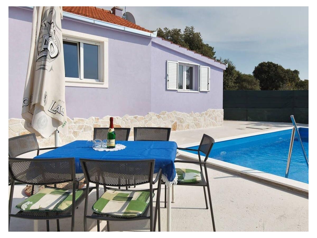 Holiday house Two bedroom house with terrace Vinišće, Trogir K-17012 - Outdoor photo 3