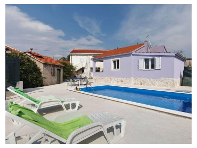 Holiday house Two bedroom house with terrace Vinišće, Trogir K-17012 in Vinisce - Holiday house