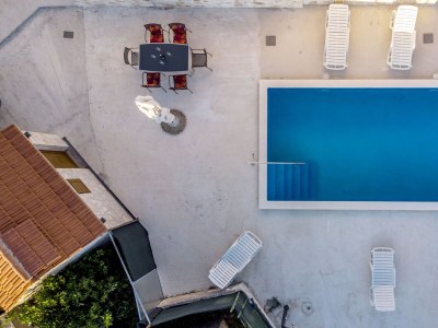 Holiday house Two bedroom house with terrace Vinišće, Trogir K-17012 - Outdoor photo 7