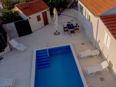 Holiday house Two bedroom house with terrace Vinišće, Trogir K-17012 - Outdoor photo 10