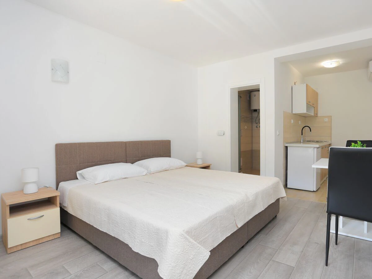 Apartment Studio flat with terrace and sea view Mastrinka, Čiovo AS-18954-b