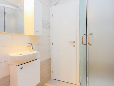 Apartment Studio flat with terrace and sea view Mastrinka, Čiovo AS-18954-b - Outdoor photo 13