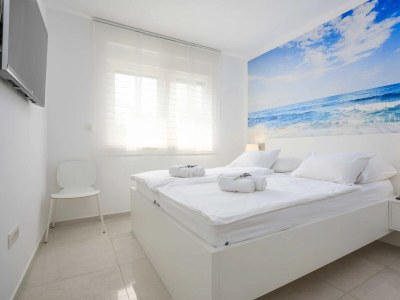 Apartment Two bedroom apartment with terrace Malinska, Krk A-21692-a - Outdoor photo 20