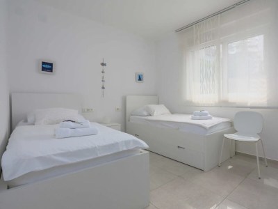 Apartment Two bedroom apartment with terrace Malinska, Krk A-21692-a - Outdoor photo 22