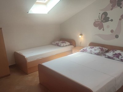 Apartment Two bedroom apartment with balcony and sea view Zablaće, Šibenik A-23960-e in Zablaće - Apartment