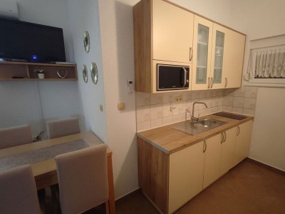 Apartment Two bedroom apartment with balcony and sea view Zablaće, Šibenik A-23960-e - Outdoor photo 10