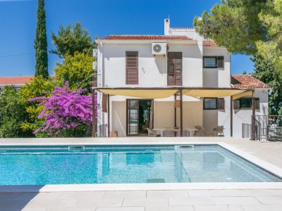 Holiday house Three bedroom house with terrace and sea view Arbanija, Čiovo K-24430 - Outdoor photo 3