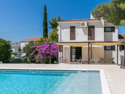 Holiday house Three bedroom house with terrace and sea view Arbanija, Čiovo K-24430 - Outdoor photo 7