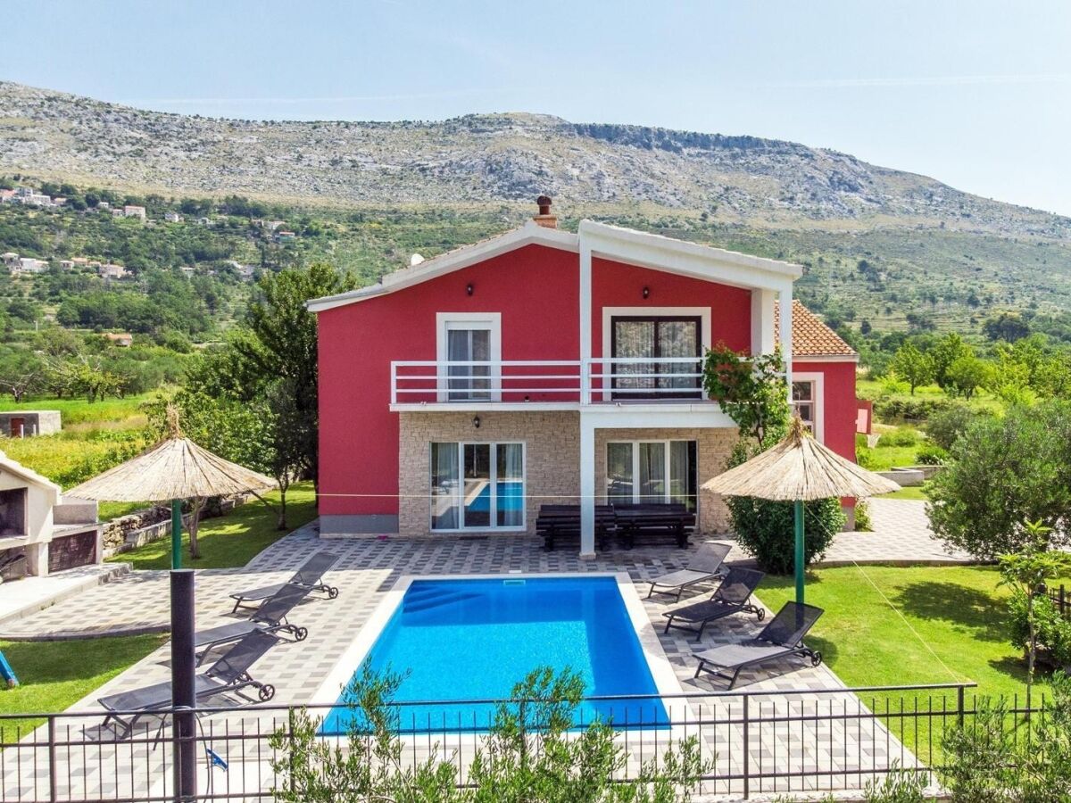 Holiday house Three bedroom house with terrace Srinjine, Split K-23950 - Outdoor photo 2