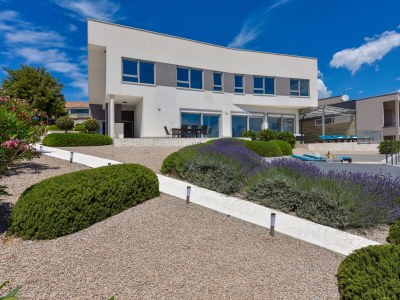 Holiday house Four-bedroom house with terrace and sea view Posedarje, Novigrad K-24091 - Outdoor photo 5