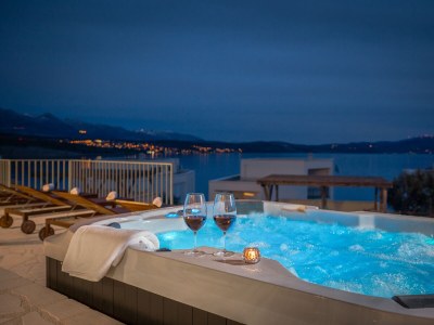 Holiday house Four-bedroom house with terrace and sea view Posedarje, Novigrad K-24091 - Outdoor photo 9