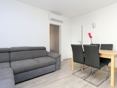 Apartment One bedroom apartment with balcony Mastrinka, Čiovo A-18954-a - Outdoor photo 11