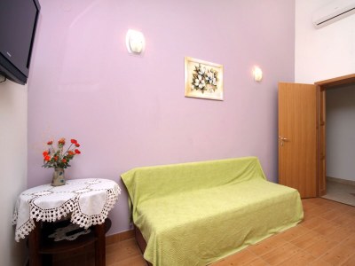 Apartment One bedroom apartment with balcony Jelsa, Hvar A-196-c - Outdoor photo 11