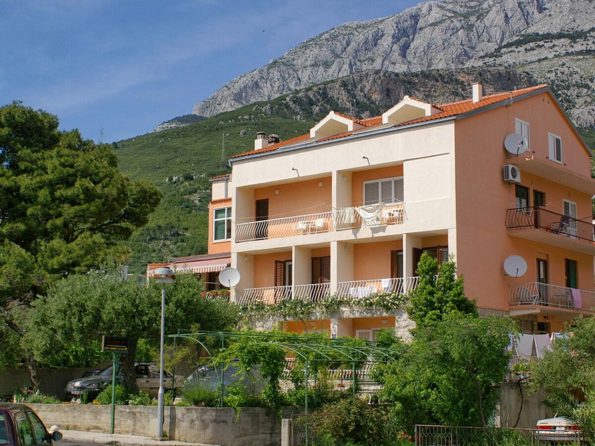 Apartment One bedroom apartment with balcony Tučepi, Makarska A-2721-e - Outdoor photo 2