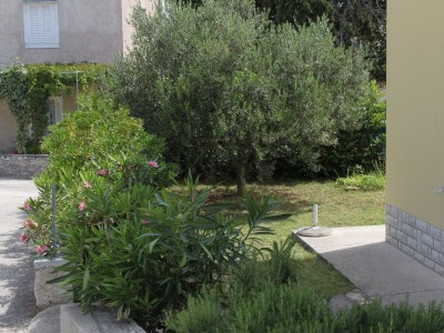 Apartment Two bedroom apartment with terrace and sea view Nerezine, Lošinj A-3451-b - Outdoor photo 14