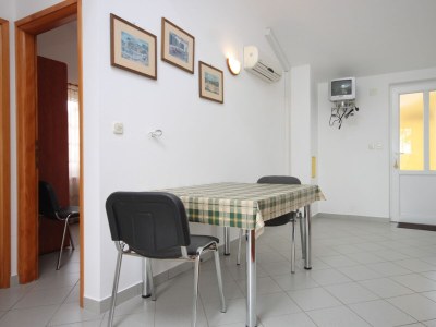 Apartment One bedroom apartment with terrace and sea view Nerezine, Lošinj A-3451-c - Outdoor photo 21