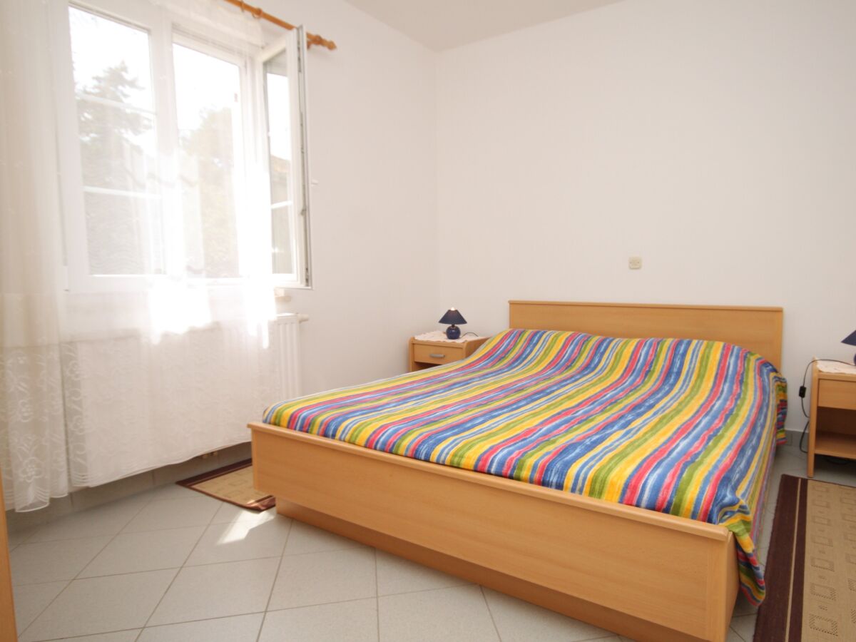 Apartment One bedroom apartment with terrace Nerezine, Lošinj A-3451-d