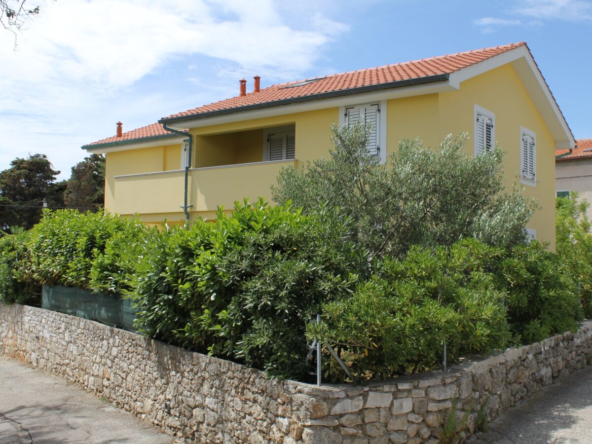 Apartment One bedroom apartment with terrace Nerezine, Lošinj A-3451-d - Outdoor photo 2