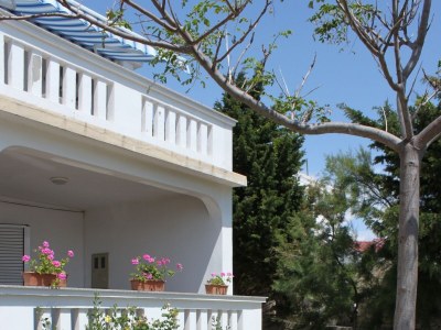 Apartment Two bedroom apartment near beach Kustići, Pag A-6355-d - Outdoor photo 12