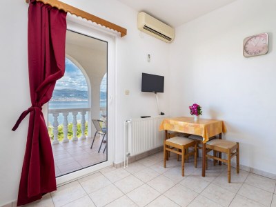 Apartment One bedroom apartment near beach Arbanija, Čiovo A-19527-a - Outdoor photo 4