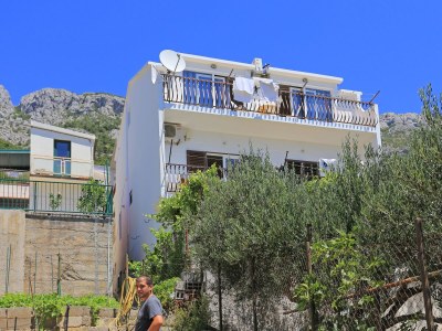 Apartment Three bedroom apartment with terrace and sea view Pisak, Omiš A-18141-b - Outdoor photo 7